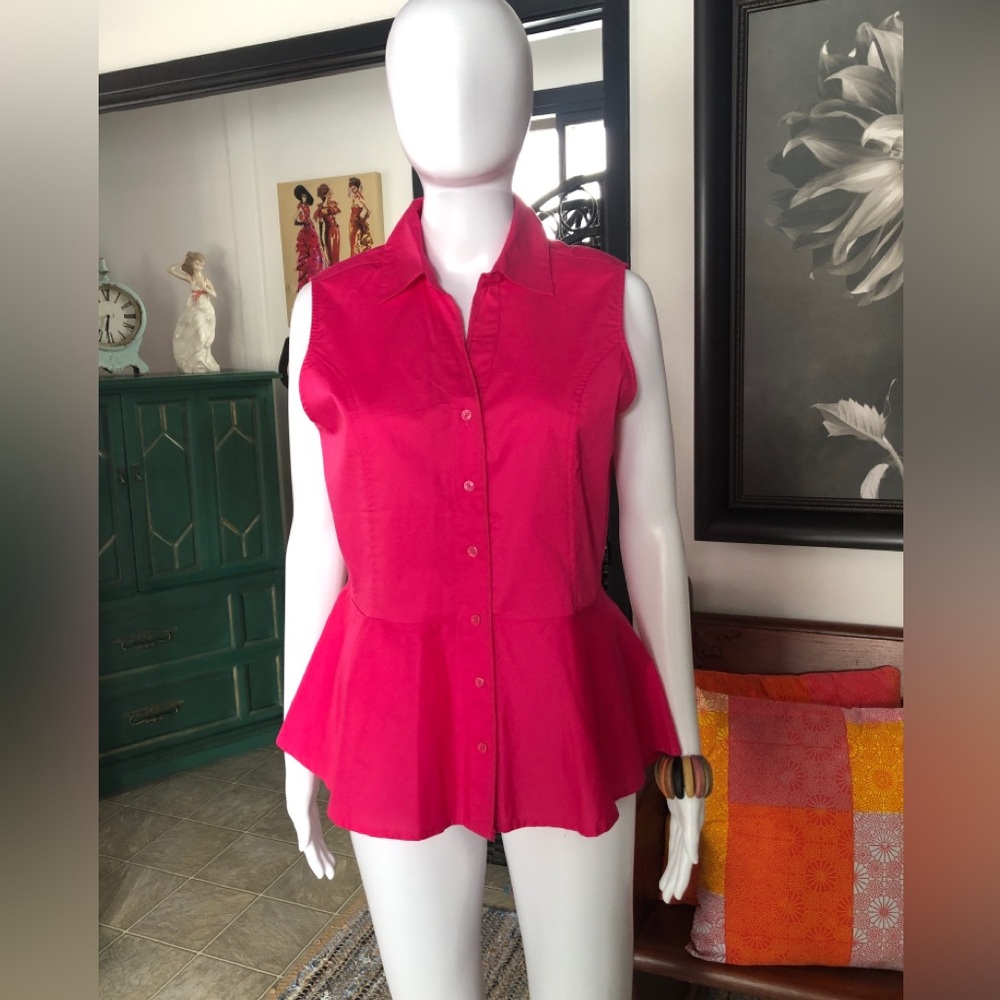 Sleeveless Pink Peplum Top by Harve Benard